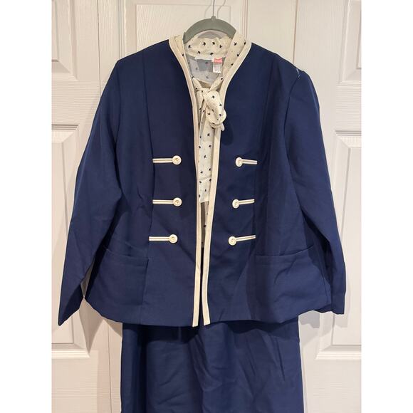 Vintage Navy Skirt Suit Set Blazer Button Up Career Academic Dark Academia - Picture 3 of 8